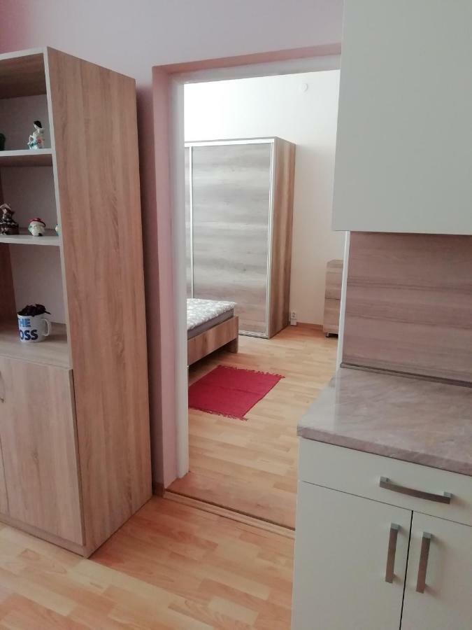 Apartman Lux Presov Exterior photo